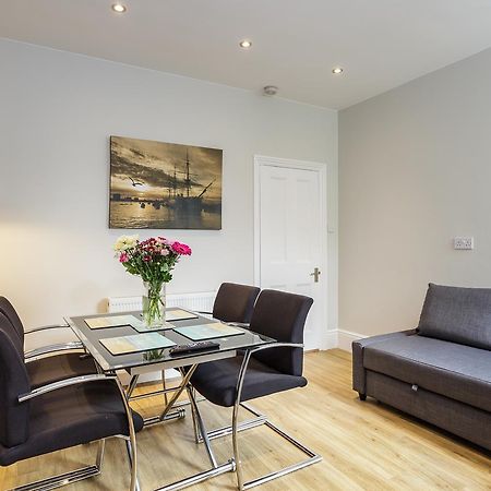 Stopover At Orchard Garden Apartment With Great Outdoor Space Portsmouth Bagian luar foto