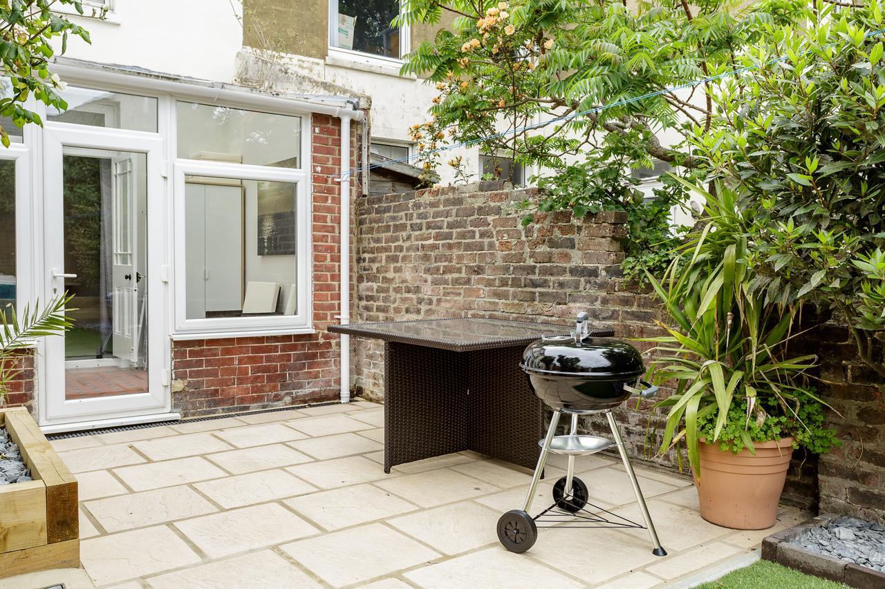 Stopover At Orchard Garden Apartment With Great Outdoor Space Portsmouth Bagian luar foto